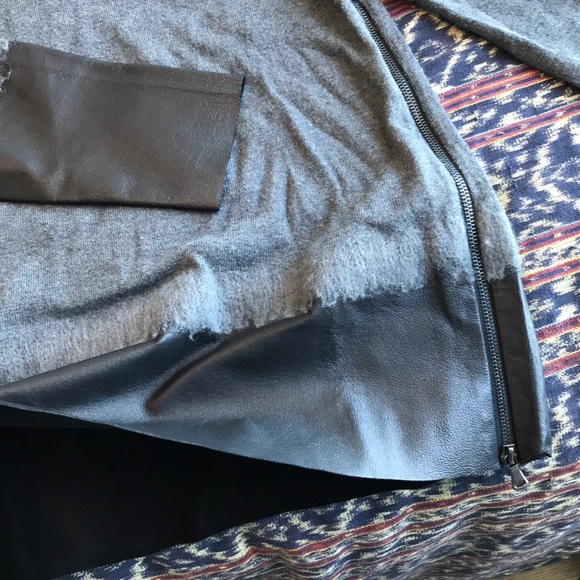 Line sweater with black leather trim - Picture 4 of 5